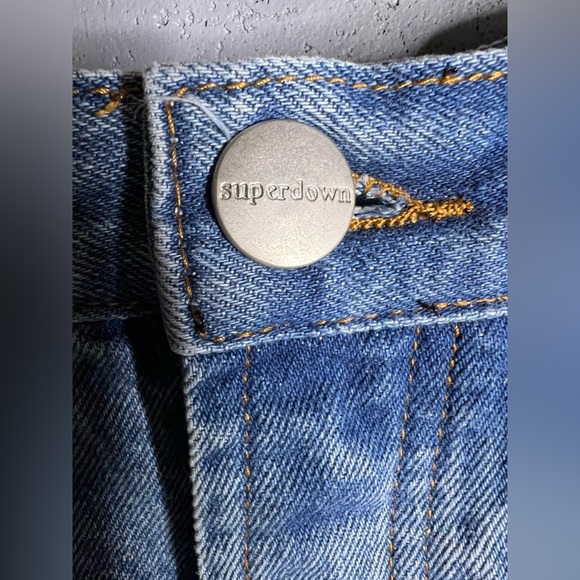 Superdown Revolve Button Fly Jean Shorts size 26 - Picture 6 of 10